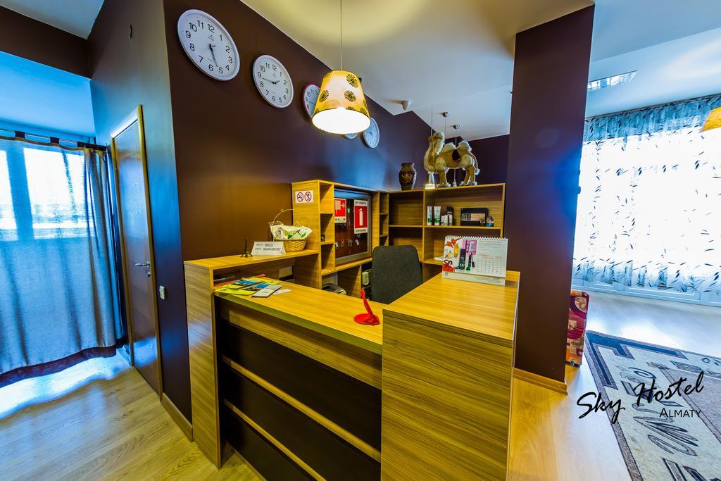 Sky Hostel Almatî Cameră foto