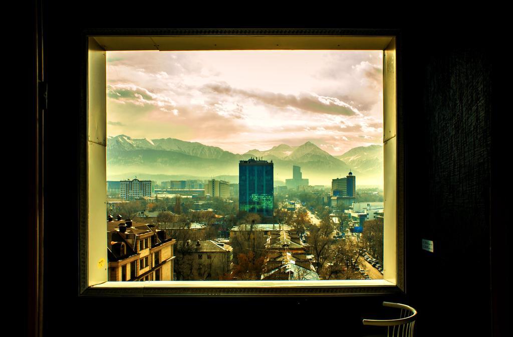 Sky Hostel Almatî Exterior foto